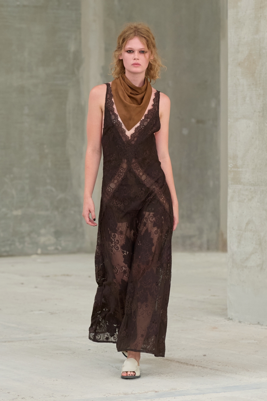 ss26-copenhagen-fashion-week-herskind-runway-2x3-james-cochrane-23