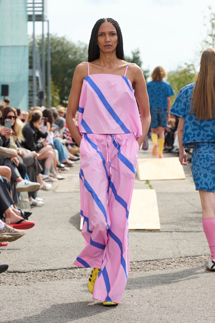 ss26-copenhagen-fashion-week-marimekko-runway-2x3-james-cochrane-11