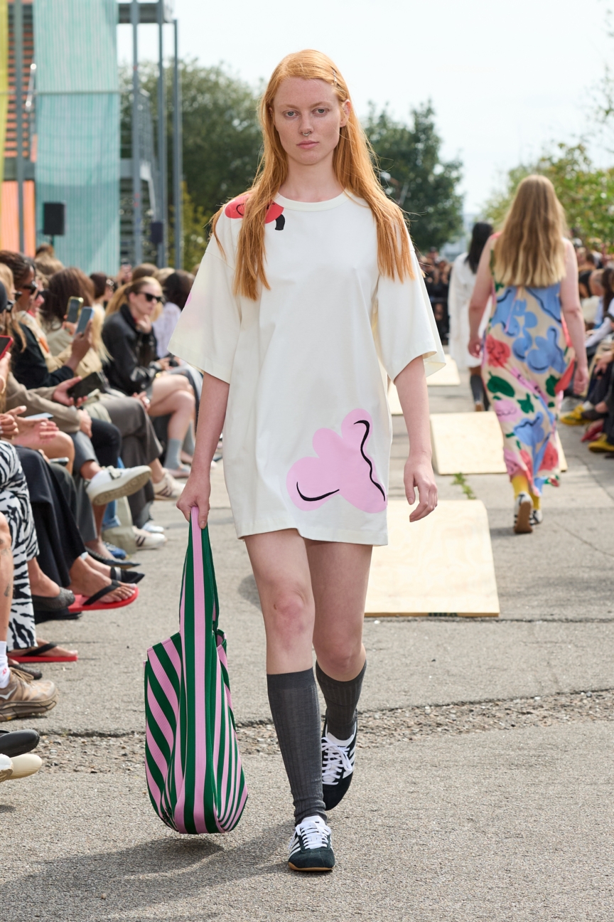 ss26-copenhagen-fashion-week-marimekko-runway-2x3-james-cochrane-21