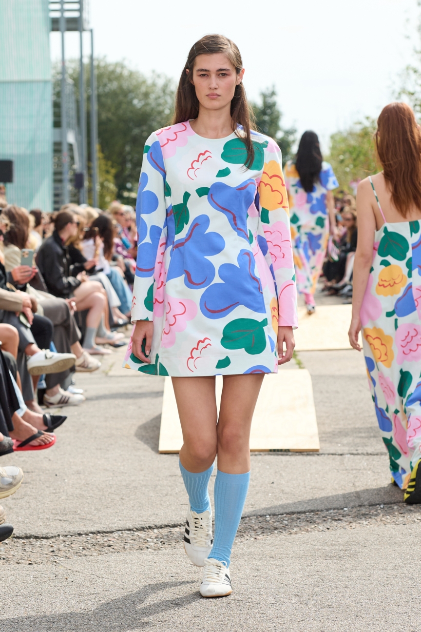 ss26-copenhagen-fashion-week-marimekko-runway-2x3-james-cochrane-26
