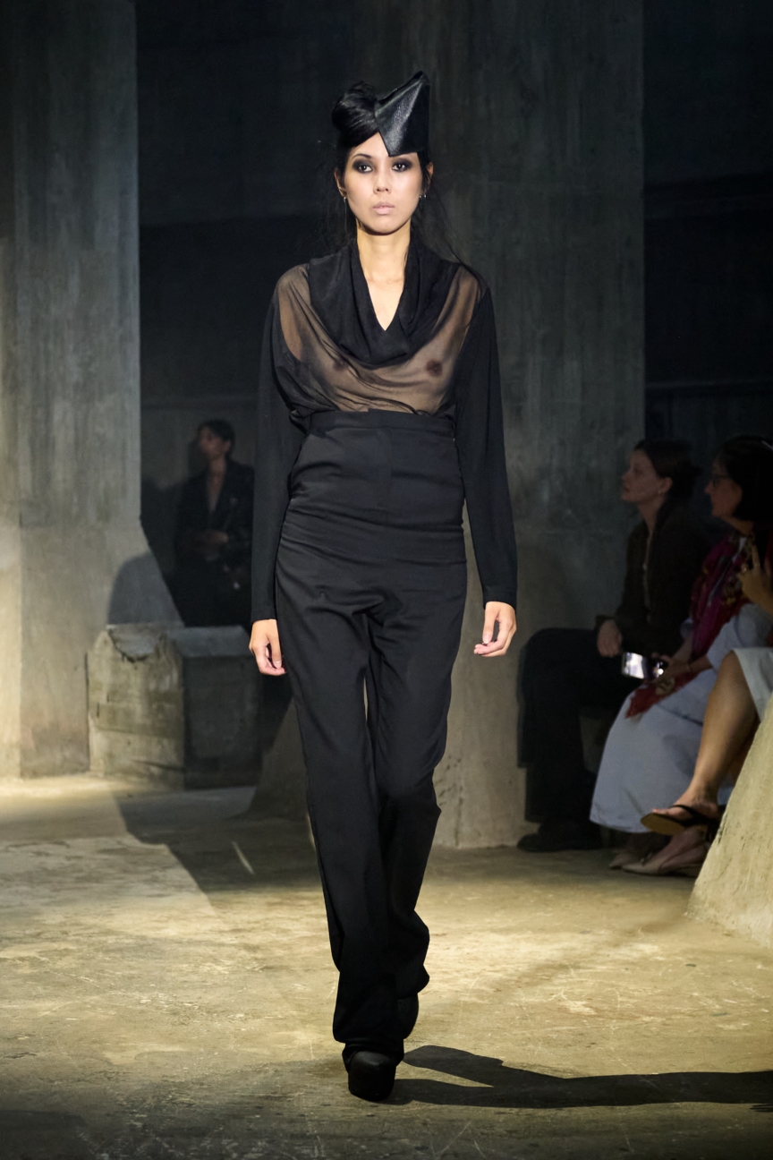 ss26-copenhagen-fashion-week-martin-quad-runway-2x3-james-cochrane-19