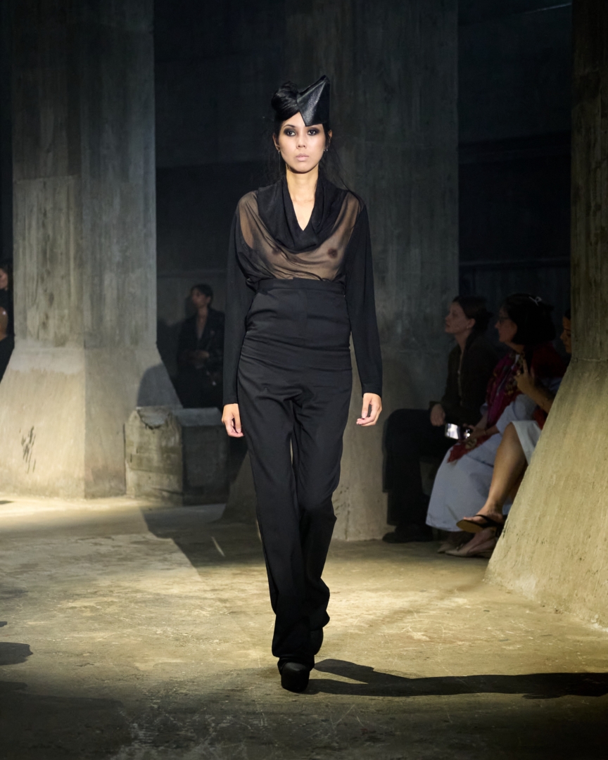 ss26-copenhagen-fashion-week-martin-quad-runway-4x5-james-cochrane-19