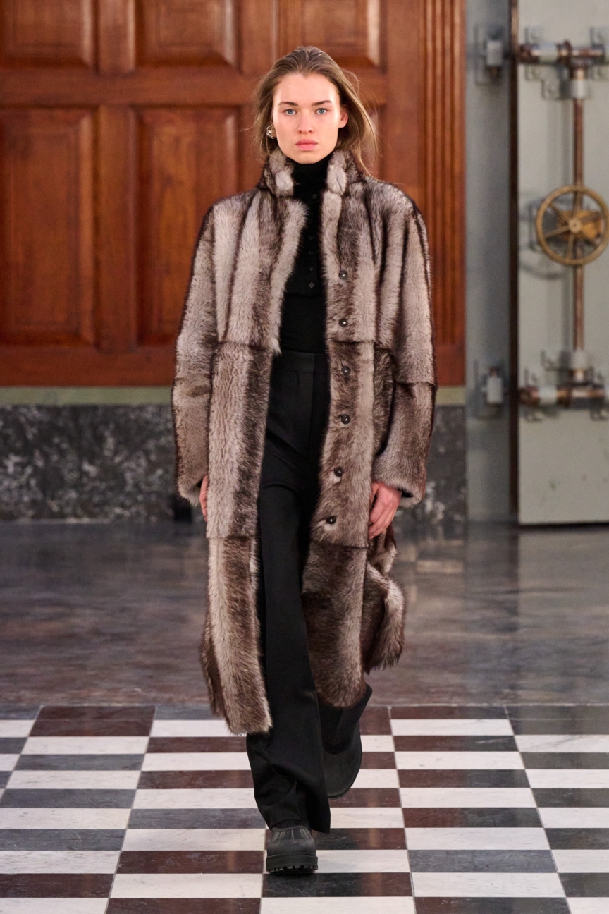 aw26-copenhagen-fashion-week-mkdt-studio-runway-2x3-james-cochrane-15