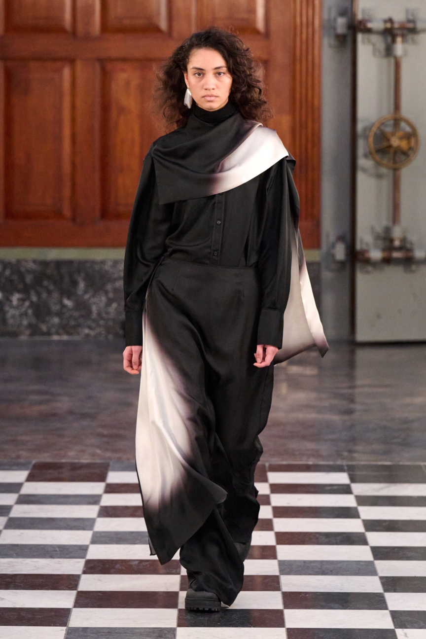 aw26-copenhagen-fashion-week-mkdt-studio-runway-2x3-james-cochrane-21