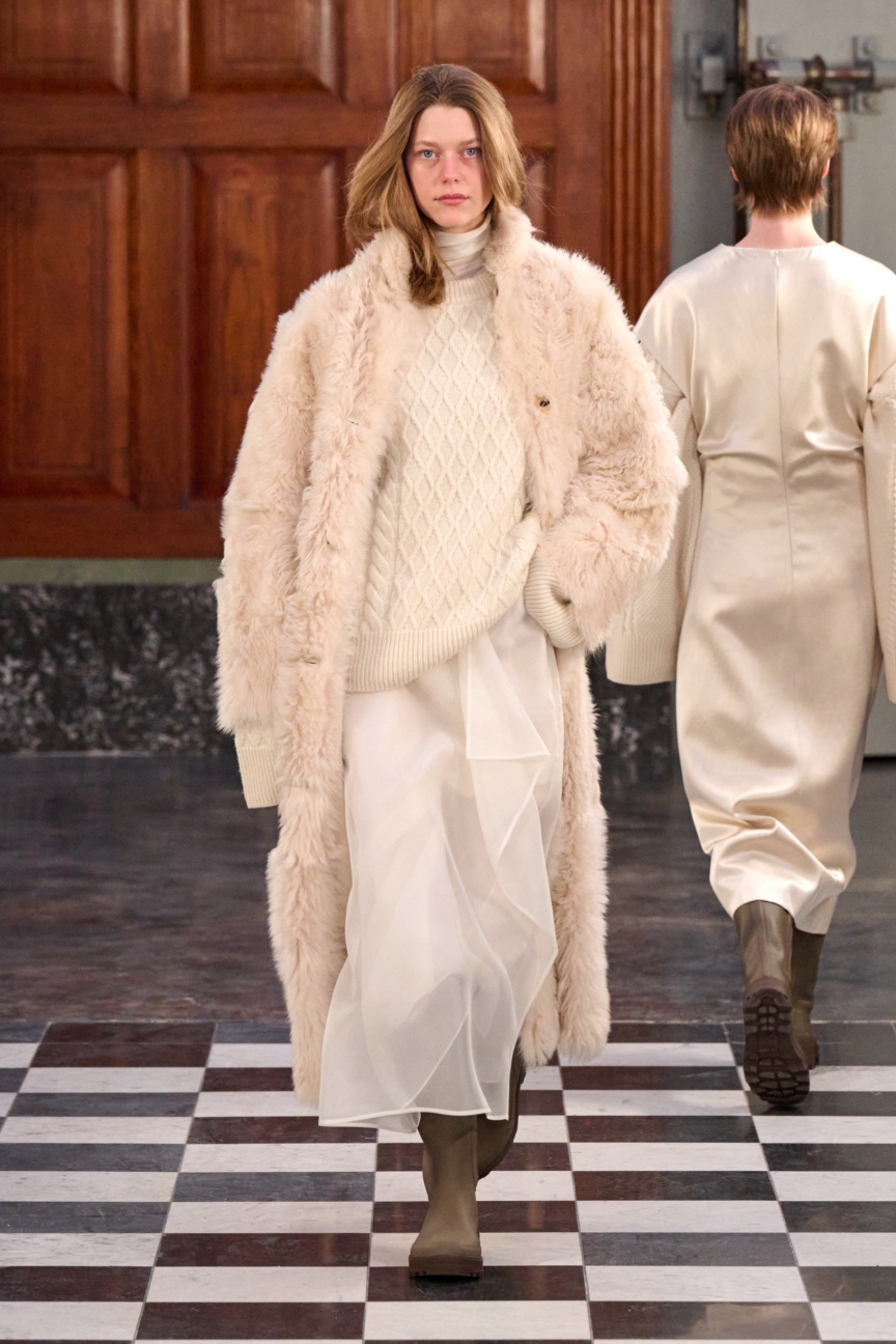 aw26-copenhagen-fashion-week-mkdt-studio-runway-2x3-james-cochrane-25