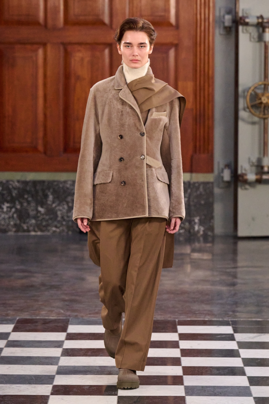 aw26-copenhagen-fashion-week-mkdt-studio-runway-2x3-james-cochrane-28