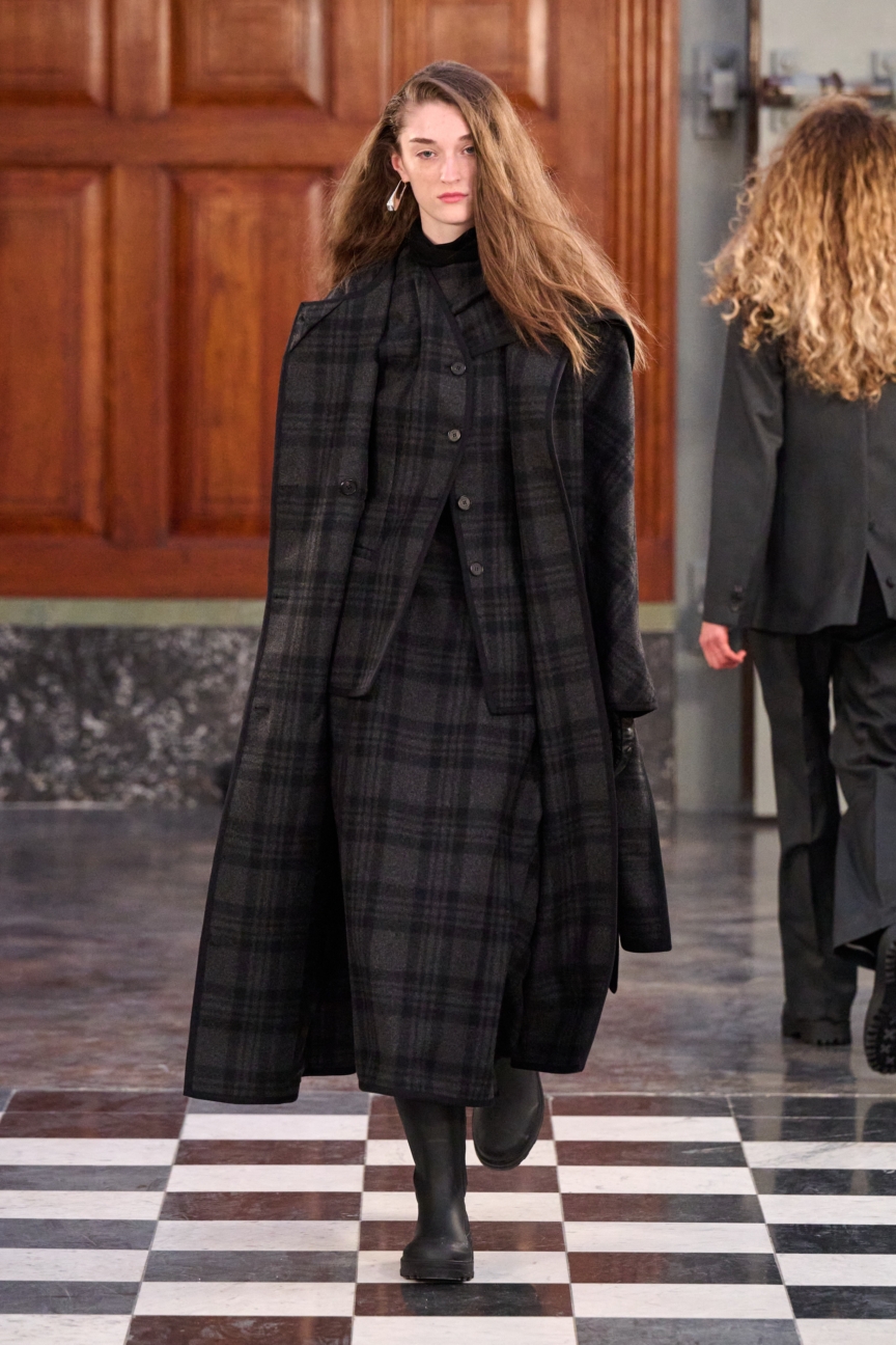 aw26-copenhagen-fashion-week-mkdt-studio-runway-2x3-james-cochrane-7