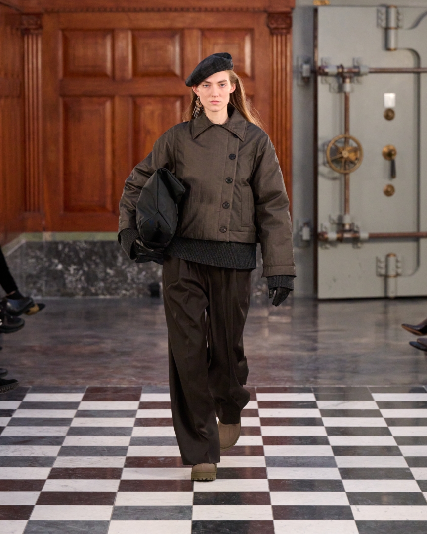 aw26-copenhagen-fashion-week-mkdt-studio-runway-4x5-james-cochrane-12