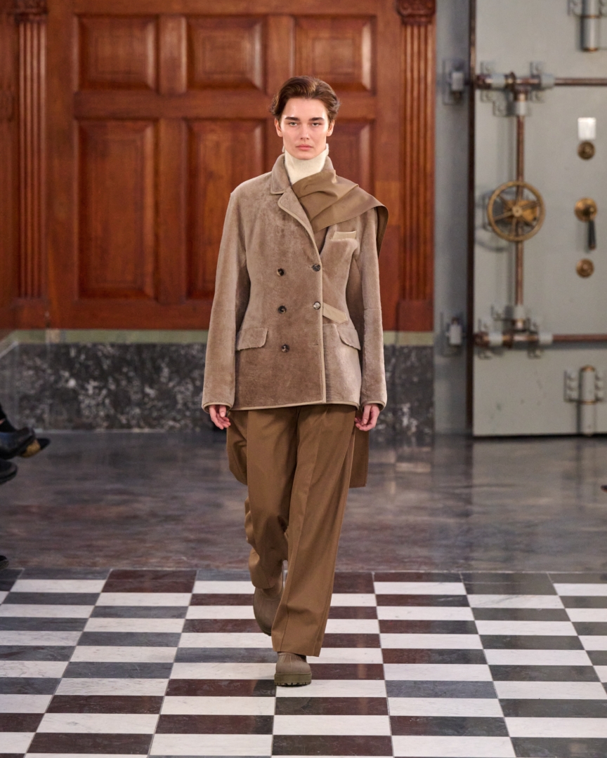 aw26-copenhagen-fashion-week-mkdt-studio-runway-4x5-james-cochrane-28