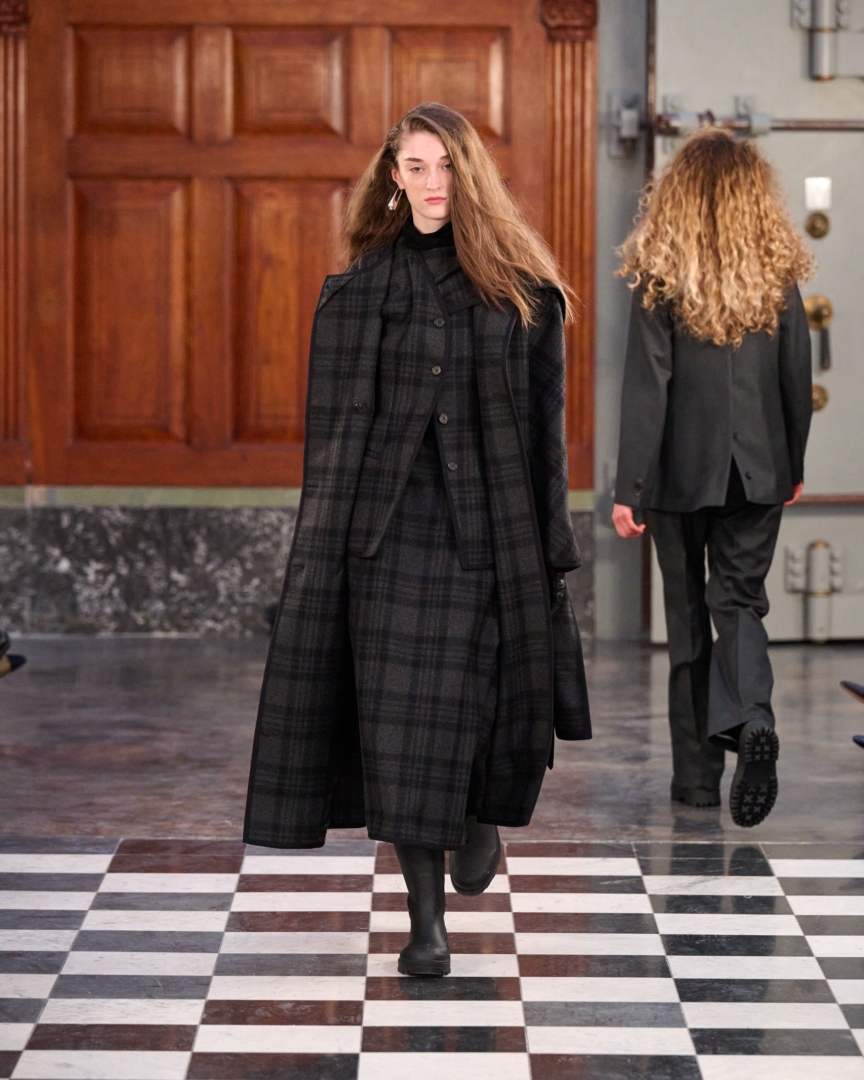 aw26-copenhagen-fashion-week-mkdt-studio-runway-4x5-james-cochrane-7