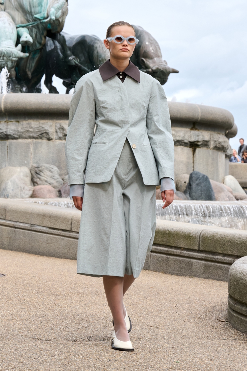 ss26-copenhagen-fashion-week-mkdt-studio-runway-2x3-james-cochrane-1