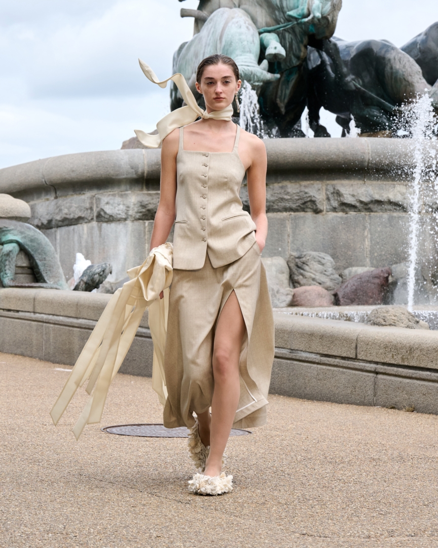 ss26-copenhagen-fashion-week-mkdt-studio-runway-4x5-james-cochrane-7
