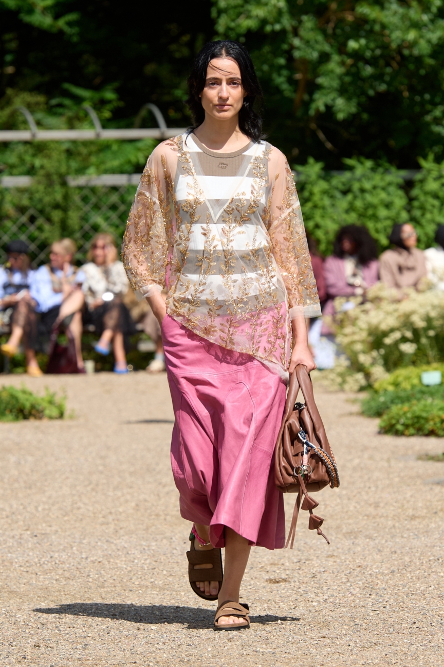 ss26-copenhagen-fashion-week-munthe-runway-2x3-james-cochrane-20