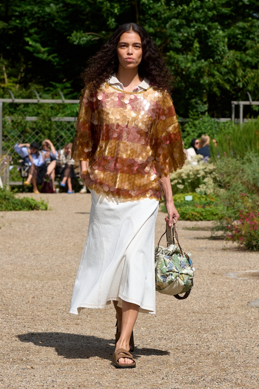 ss26-copenhagen-fashion-week-munthe-runway-2x3-james-cochrane-25
