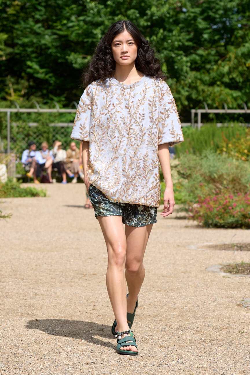 ss26-copenhagen-fashion-week-munthe-runway-2x3-james-cochrane-48