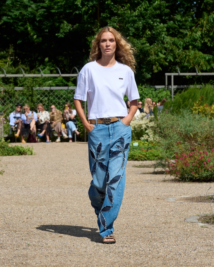 ss26-copenhagen-fashion-week-munthe-runway-4x5-james-cochrane-1