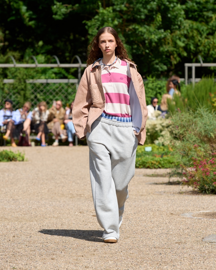 ss26-copenhagen-fashion-week-munthe-runway-4x5-james-cochrane-19