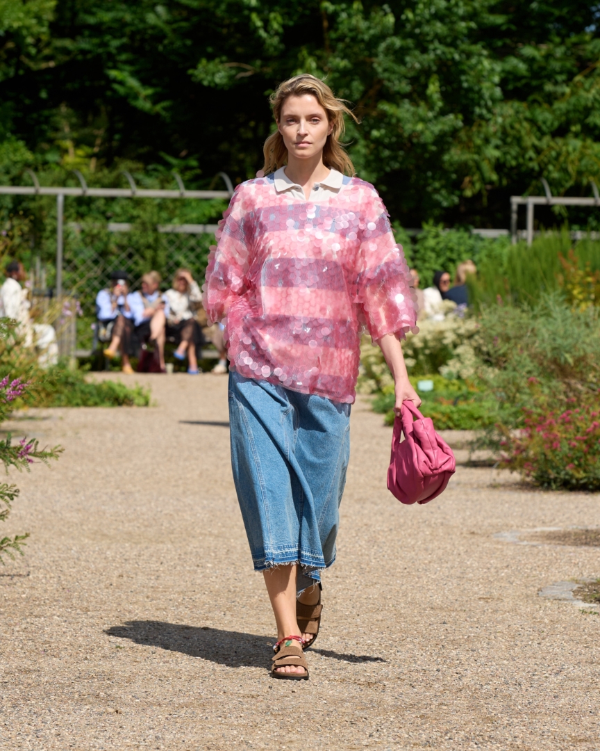 ss26-copenhagen-fashion-week-munthe-runway-4x5-james-cochrane-22