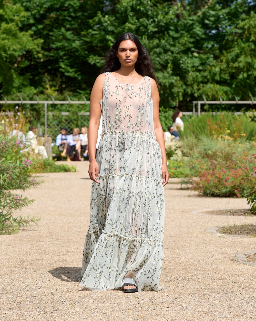 ss26-copenhagen-fashion-week-munthe-runway-4x5-james-cochrane-31