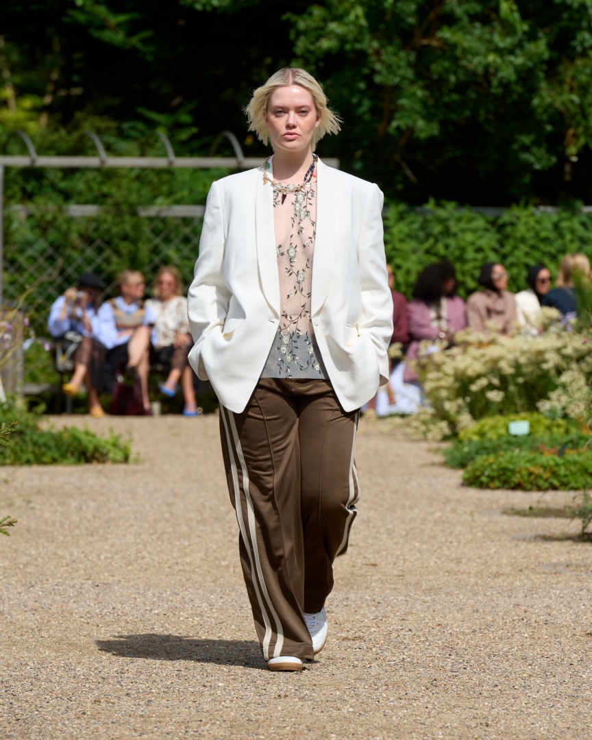 ss26-copenhagen-fashion-week-munthe-runway-4x5-james-cochrane-32