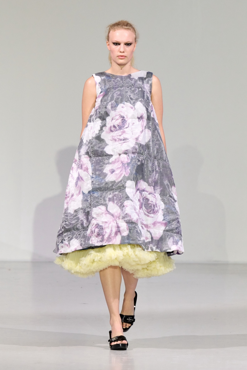 ss26-copenhagen-fashion-week-nicklas-skovgaard-runway-2x3-james-cochrane-13
