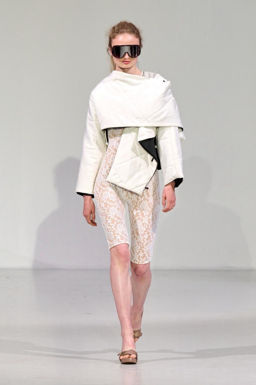 ss26-copenhagen-fashion-week-nicklas-skovgaard-runway-2x3-james-cochrane-14