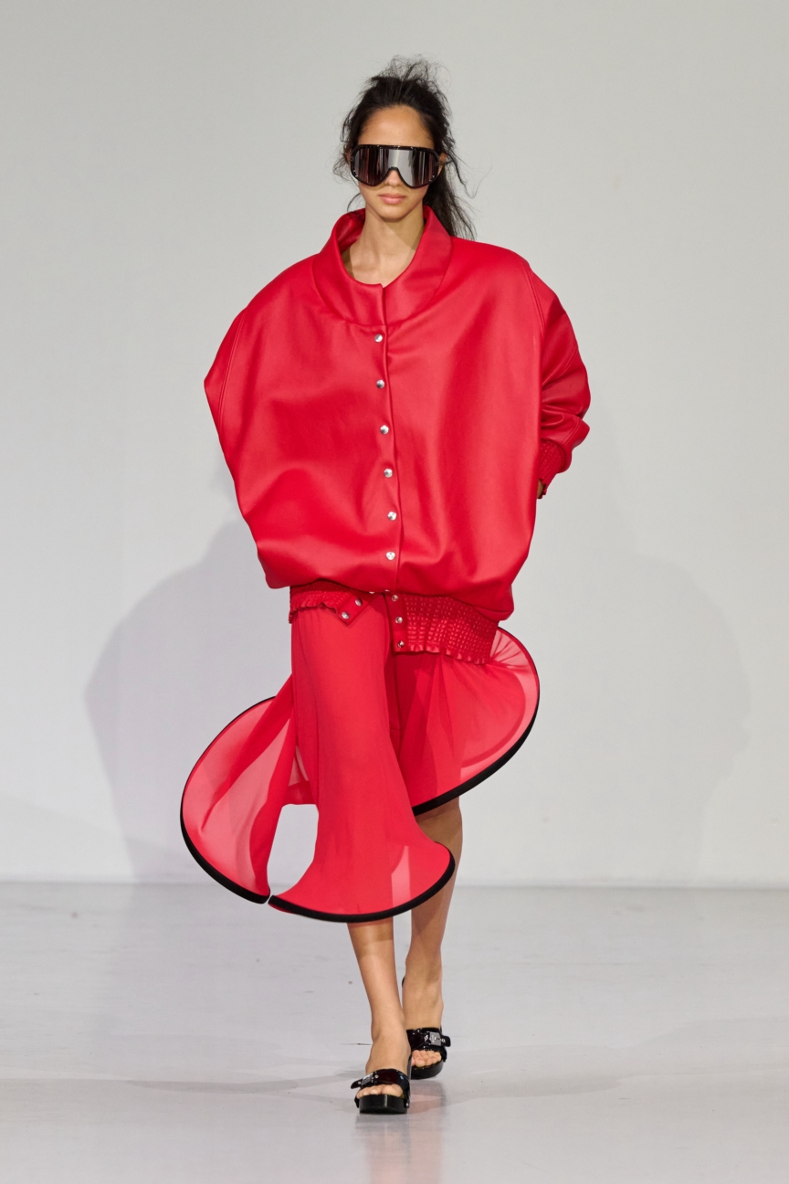 ss26-copenhagen-fashion-week-nicklas-skovgaard-runway-2x3-james-cochrane-16