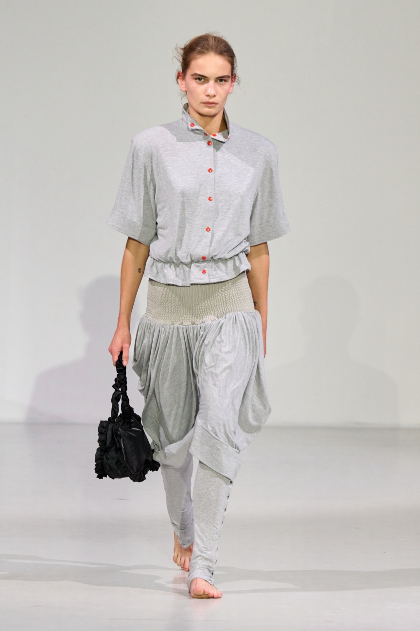 ss26-copenhagen-fashion-week-nicklas-skovgaard-runway-2x3-james-cochrane-21