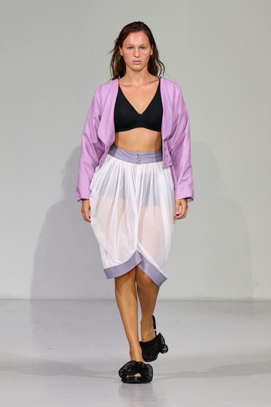 ss26-copenhagen-fashion-week-nicklas-skovgaard-runway-2x3-james-cochrane-26
