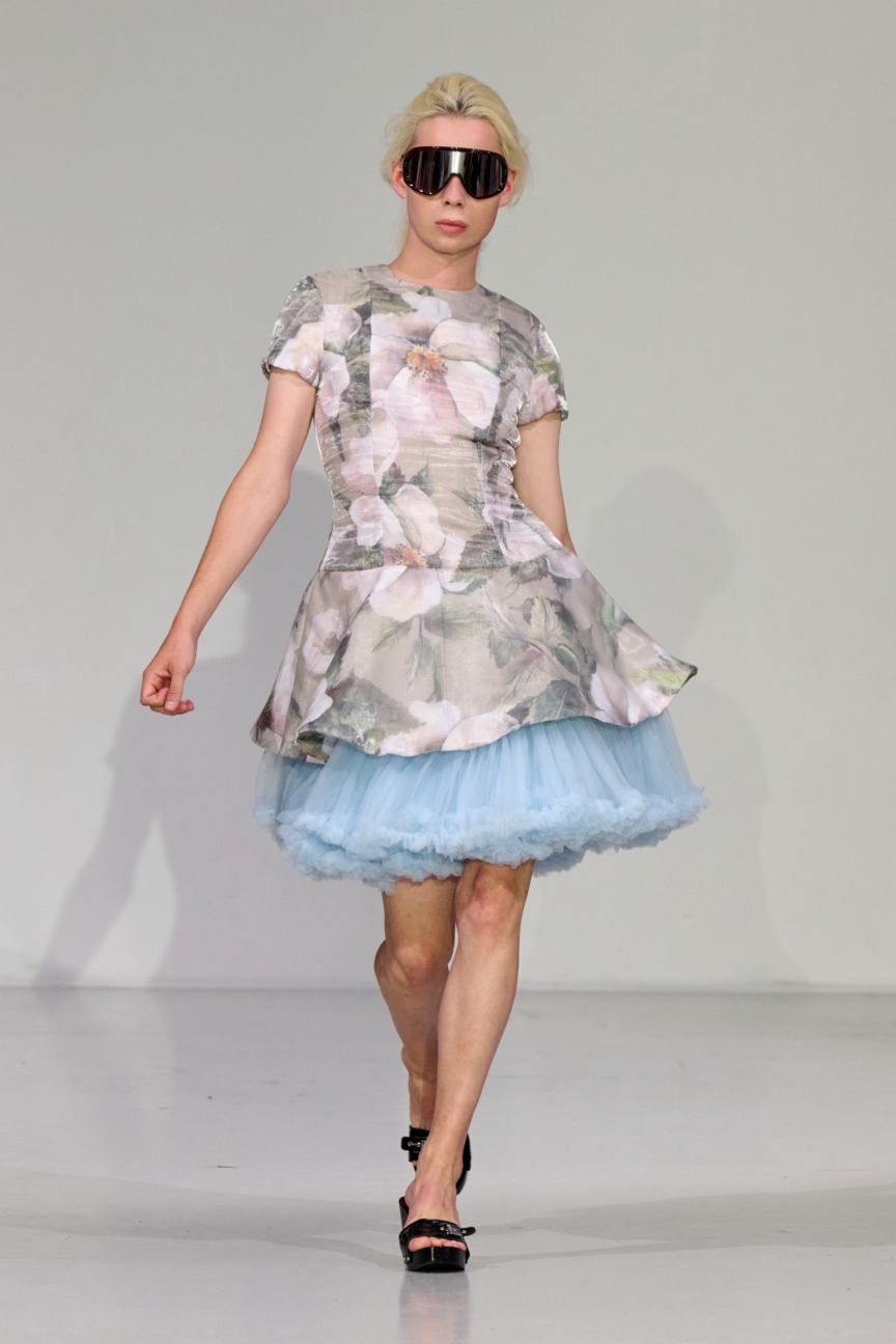 ss26-copenhagen-fashion-week-nicklas-skovgaard-runway-2x3-james-cochrane-28