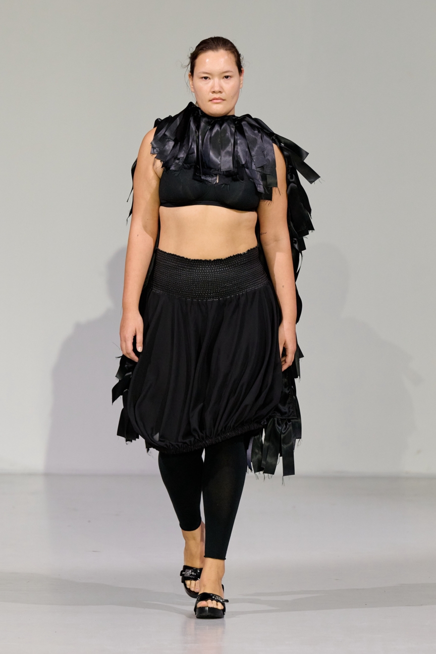ss26-copenhagen-fashion-week-nicklas-skovgaard-runway-2x3-james-cochrane-31