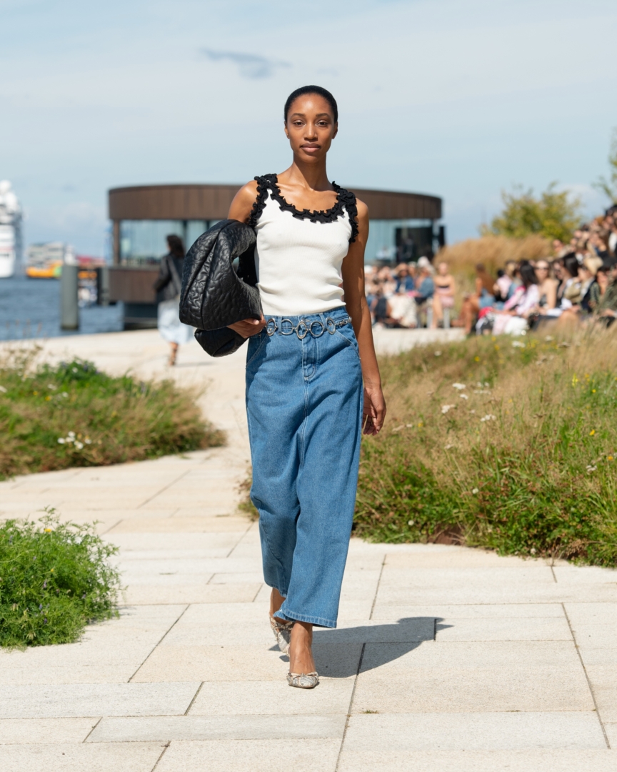 ss25-copenhagen-fashion-week-opera-sport-runway-4x5-james-cochrane-12