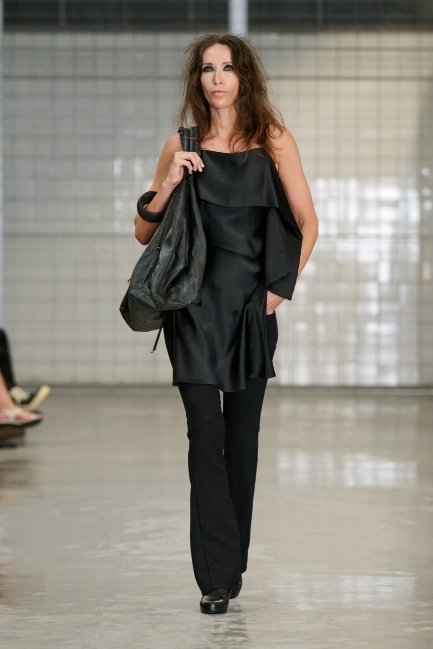 ss26-copenhagen-fashion-week-pln-runway-2x3-james-cochrane-11