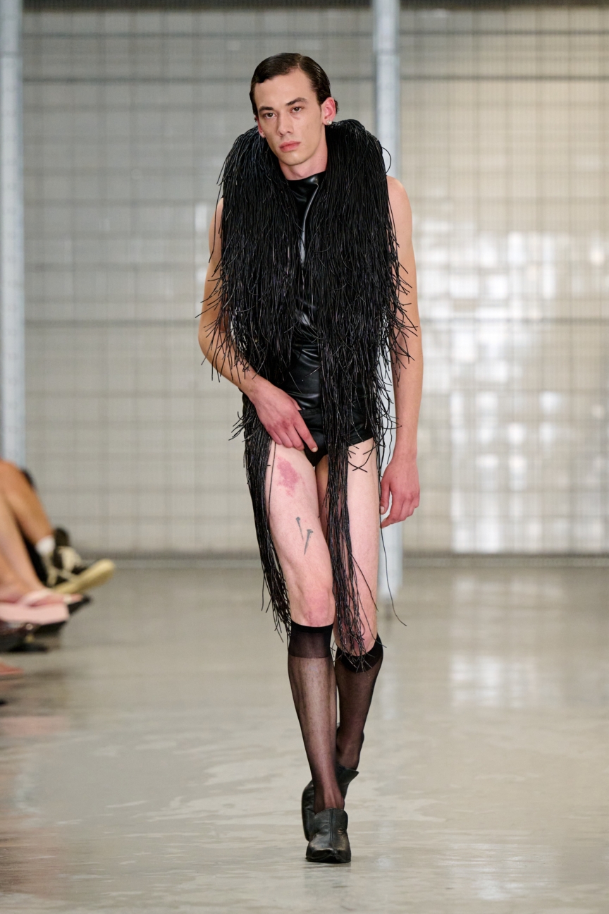 ss26-copenhagen-fashion-week-pln-runway-2x3-james-cochrane-20