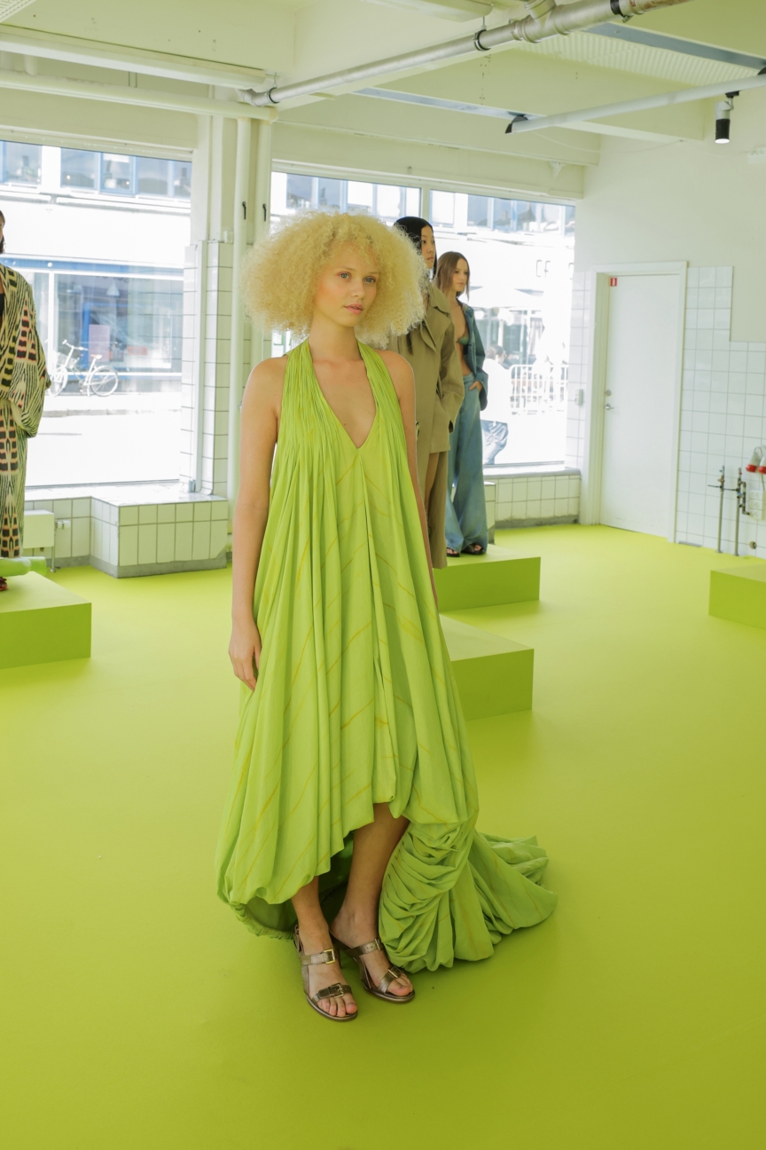 ss26-copenhagen-fashion-week-rabens-saloner-runway-2x3-james-cochrane-11