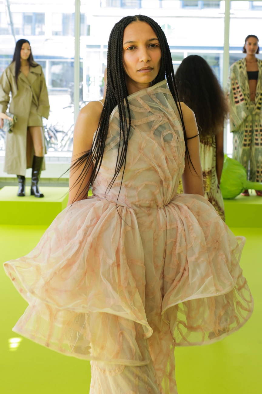 ss26-copenhagen-fashion-week-rabens-saloner-runway-2x3-james-cochrane-15
