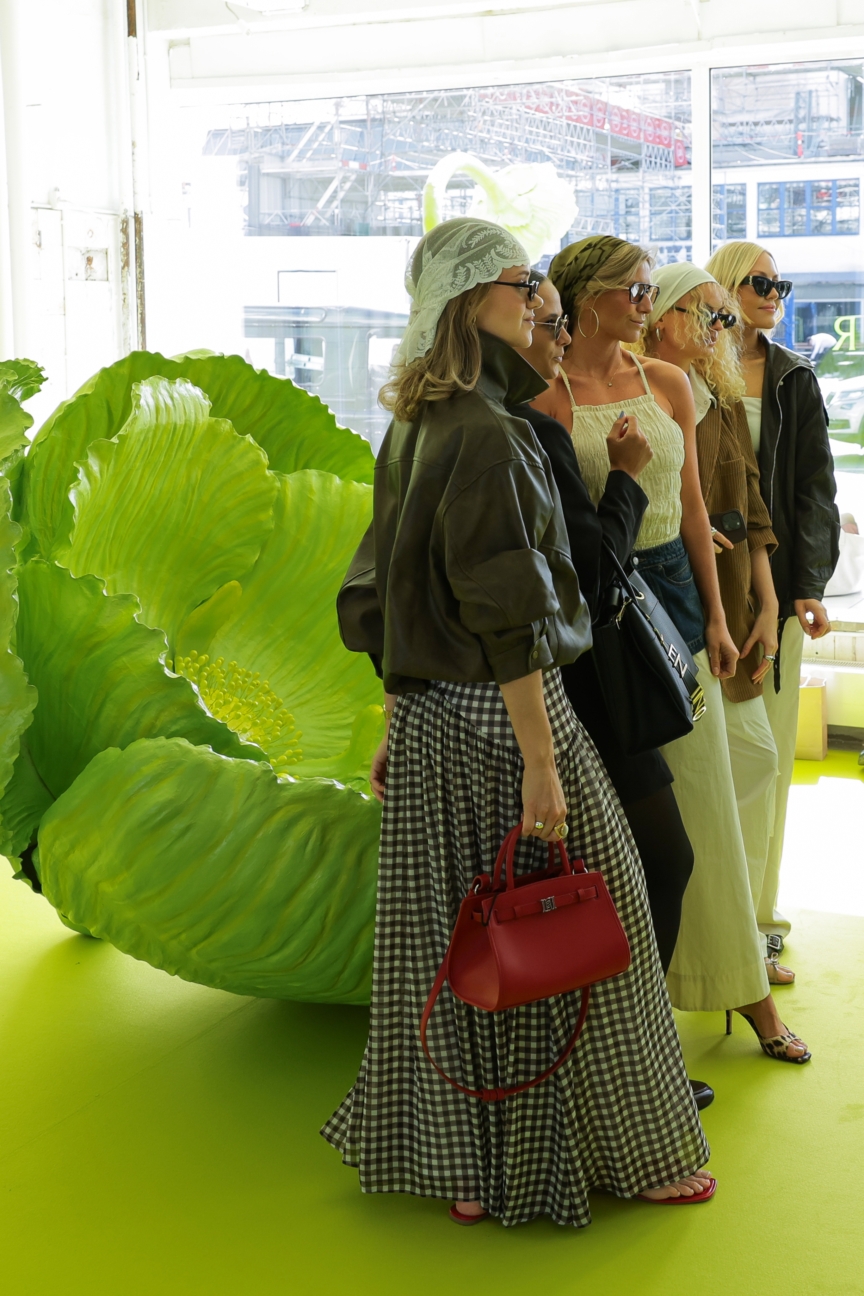 ss26-copenhagen-fashion-week-rabens-saloner-runway-2x3-james-cochrane-31