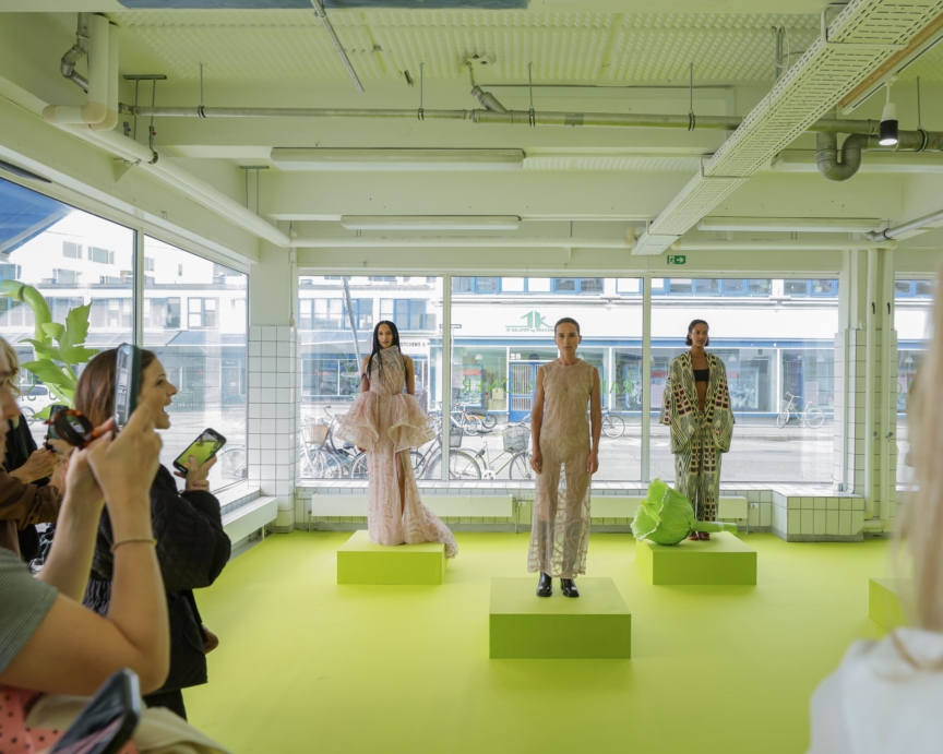 ss26-copenhagen-fashion-week-rabens-saloner-runway-4x5-james-cochrane-10