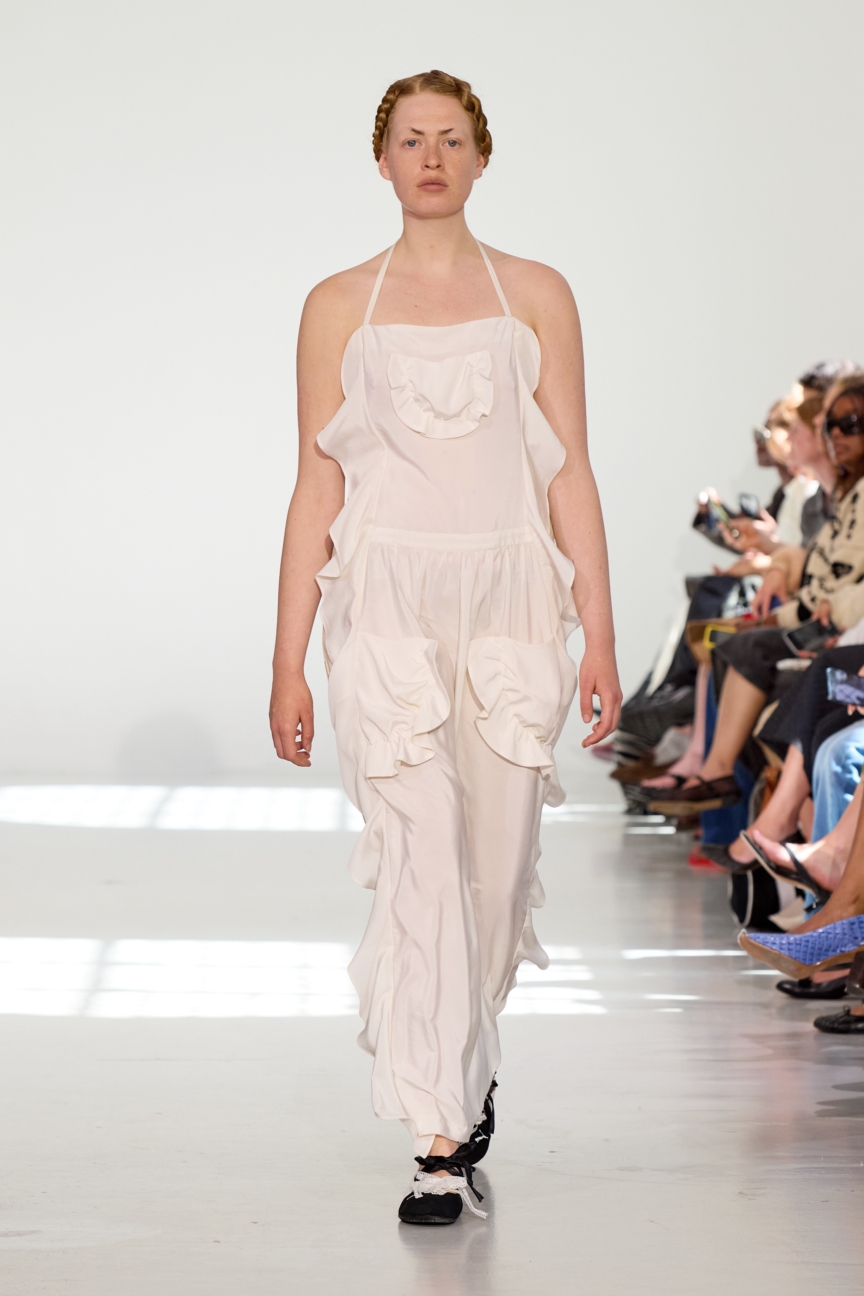 ss26-copenhagen-fashion-week-rave-review-runway-2x3-james-cochrane-23
