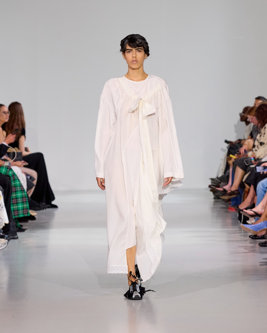 ss26-copenhagen-fashion-week-rave-review-runway-4x5-james-cochrane-27