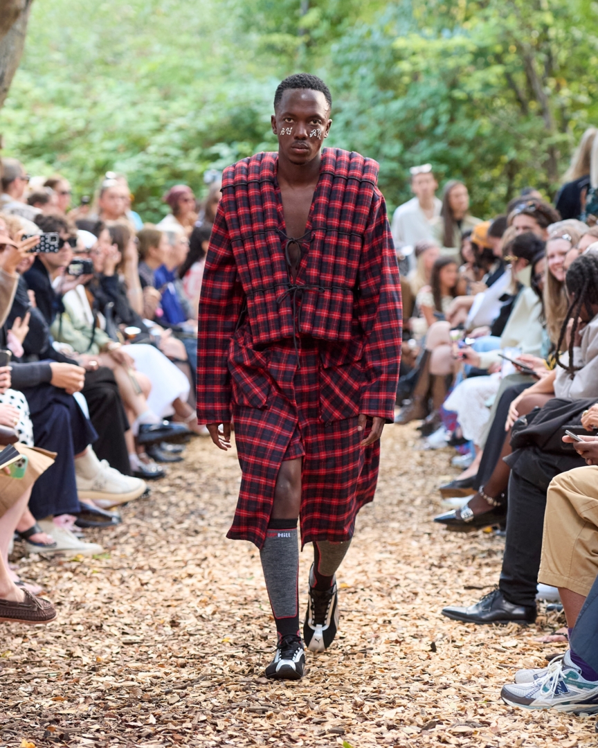 ss26-copenhagen-fashion-week-rolf-ekroth-runway-4x5-james-cochrane-23