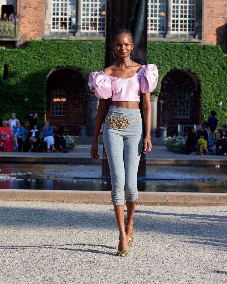 ss25-copenhagen-fashion-week-rotate-runway-4x5-james-cochrane-23