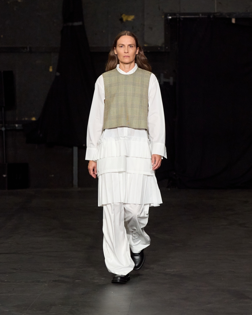 ss26-copenhagen-fashion-week-stel-runway-4x5-james-cochrane-4