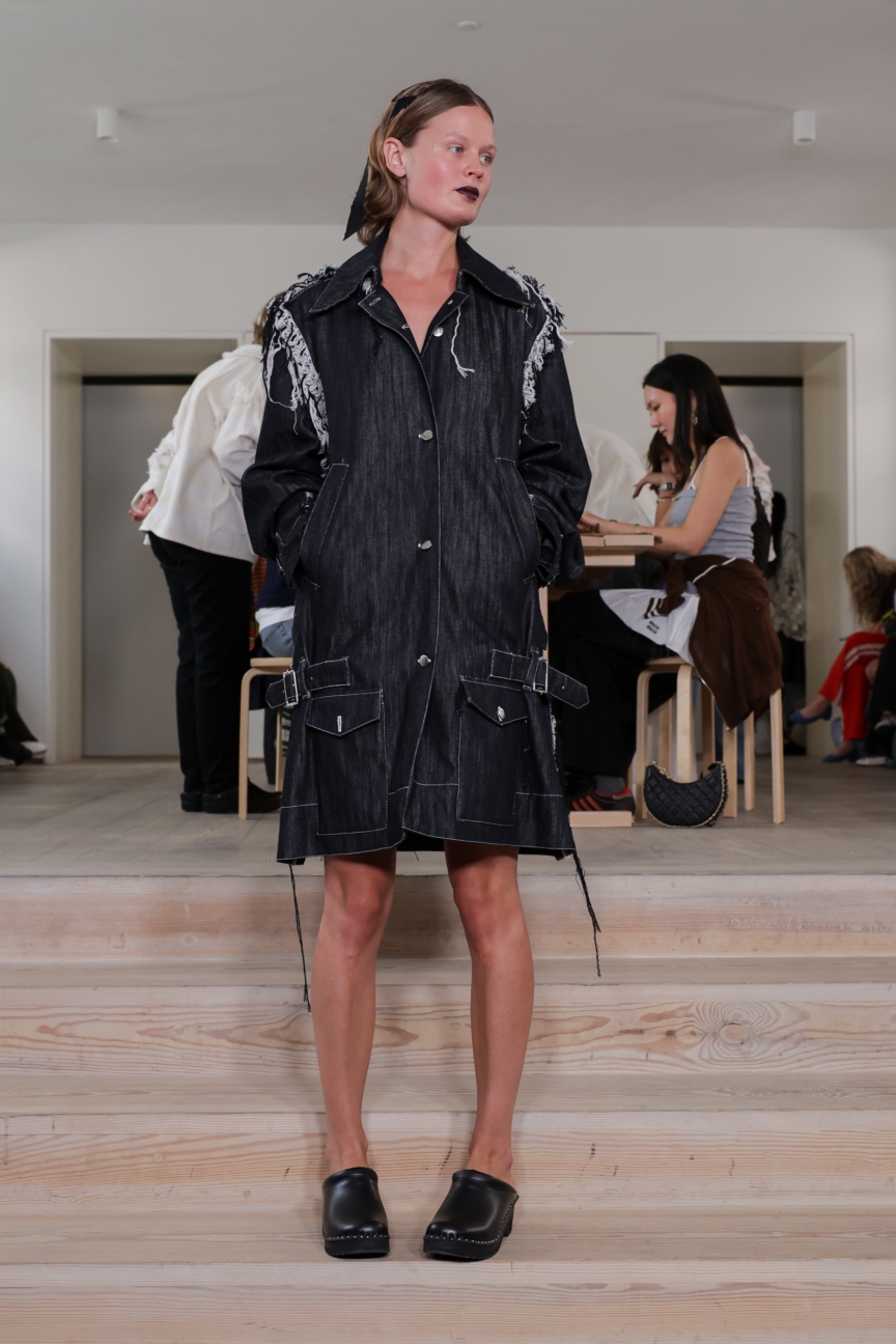 ss26-copenhagen-fashion-week-stem-presentation-2x3-james-cochrane-17