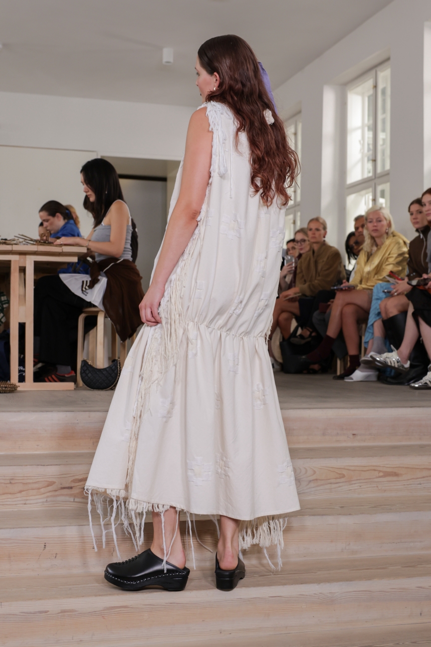 ss26-copenhagen-fashion-week-stem-presentation-2x3-james-cochrane-30