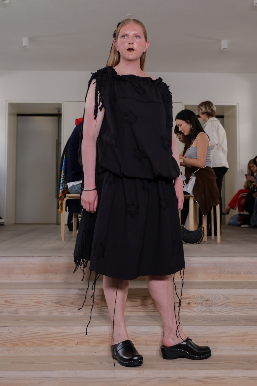 ss26-copenhagen-fashion-week-stem-presentation-2x3-james-cochrane-60