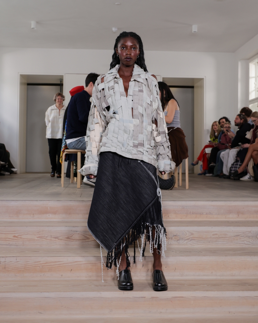 ss26-copenhagen-fashion-week-stem-presentation-4x5-james-cochrane-12