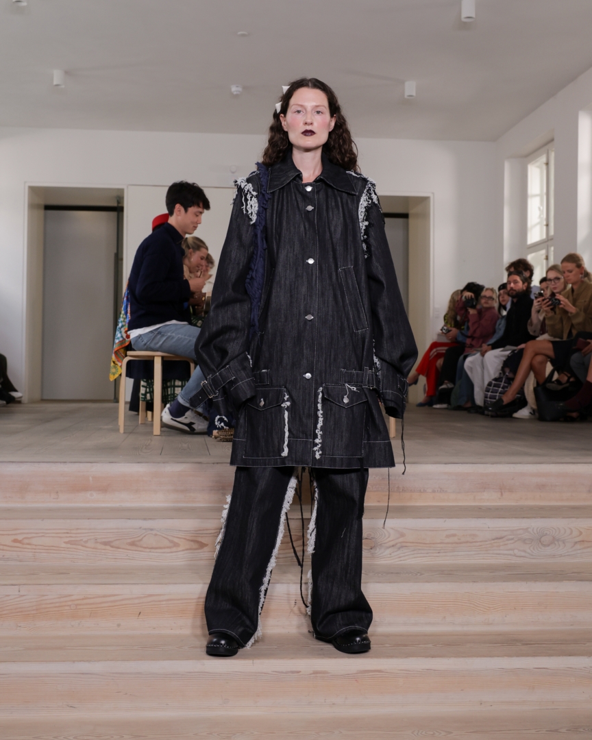 ss26-copenhagen-fashion-week-stem-presentation-4x5-james-cochrane-19
