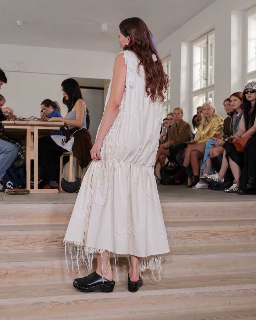 ss26-copenhagen-fashion-week-stem-presentation-4x5-james-cochrane-30
