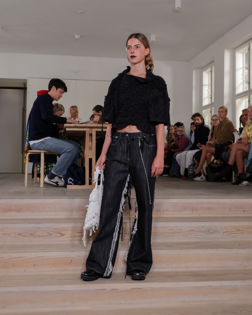 ss26-copenhagen-fashion-week-stem-presentation-4x5-james-cochrane-56